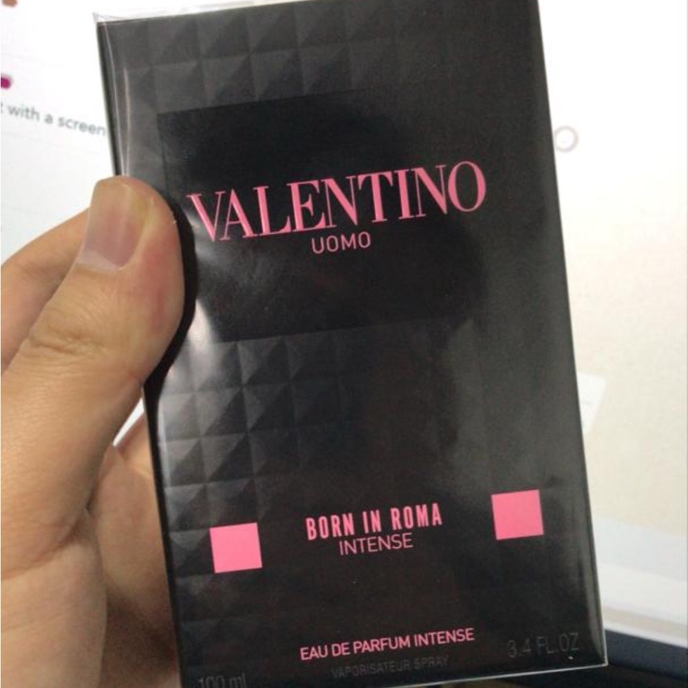 Valentino Uomo Born in Roma Intense Eau de Parfum